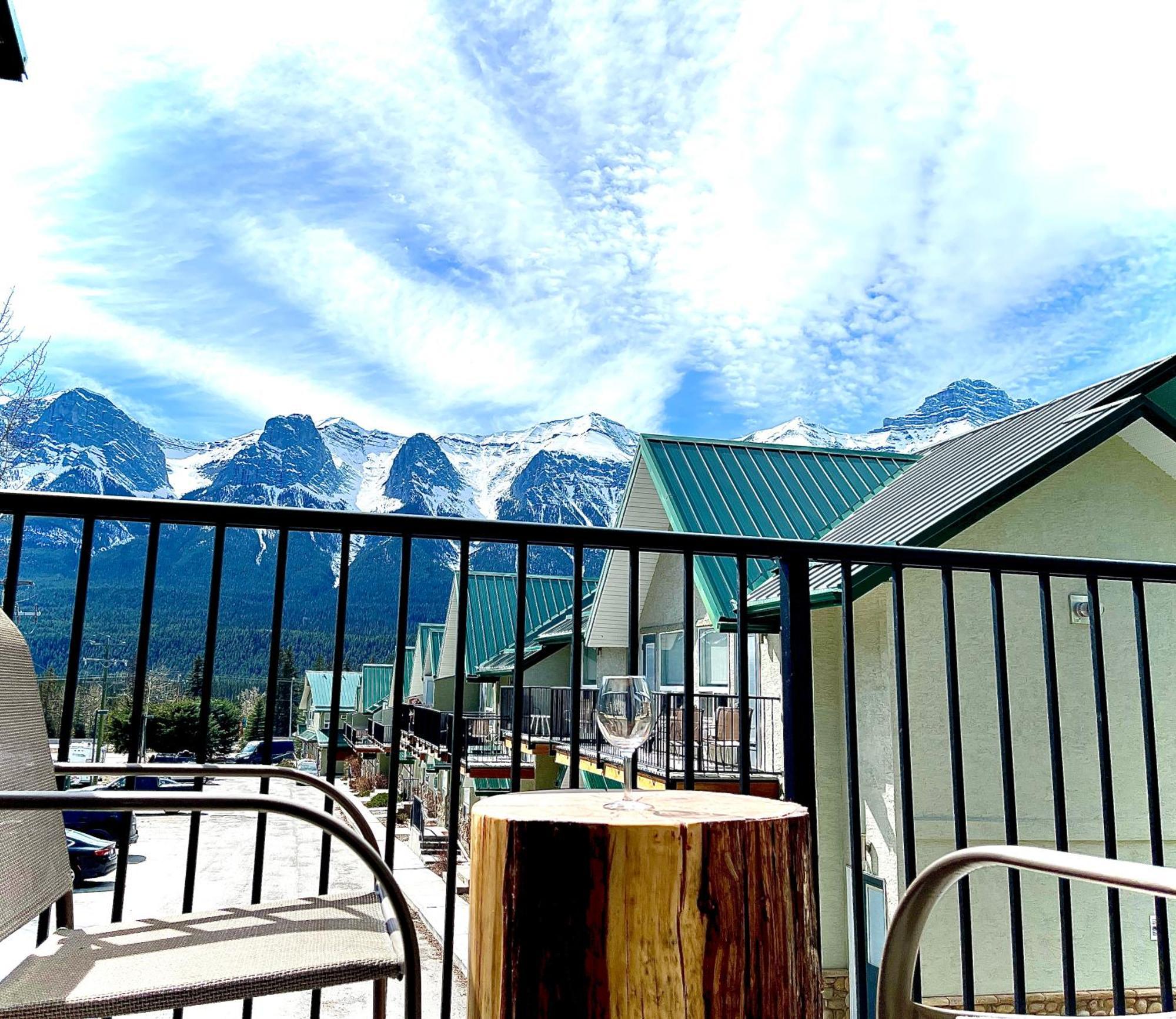 Mountainview -Privatechalet Sleep7- 5Min To Dt Vacation Home Canmore Ngoại thất bức ảnh